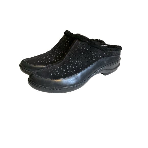 Clarks Black Suede Slip On Mules Shoes Women's Sherpa Lined Sz 7.5 M Comfort - Picture 9 of 12